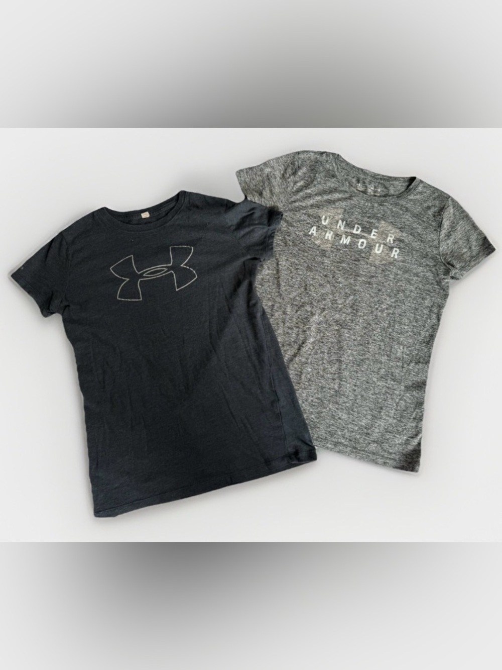 Under Armour HeatGear Loose Fit T-Shirts Lot of 2 S Running Workout Athleisure